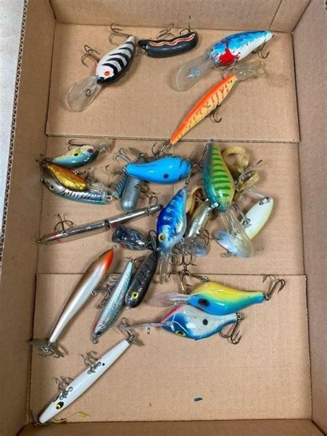 fishing lures | Live and Online Auctions on HiBid.com