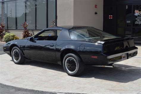 1982 Pontiac Trans AM | Ideal Classic Cars LLC