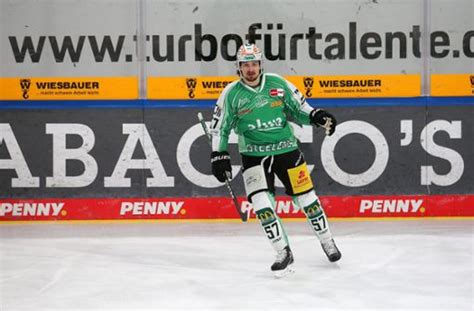 Eishockey Bietigheim Steelers lassen Stürmer Weiß ziehen Sport