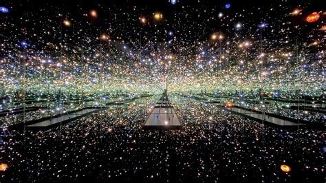 You Can Now Tour One Of Yayoi Kusamas Glittering Infinity Rooms From