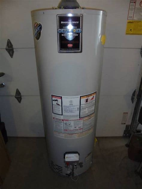 Bradford White Hydro Jet 50 Gallon Natural Gas Water Heater June Consignment 4 K Bid