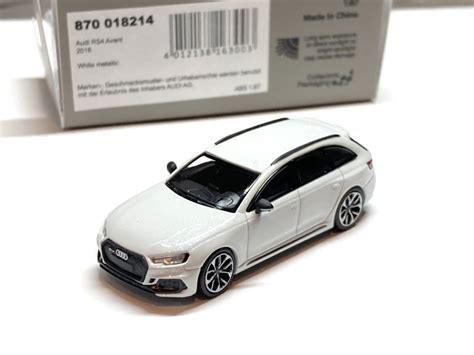 Yahoo オークション Minichamps Audi RS4 Avant B9 アウディ アヴ