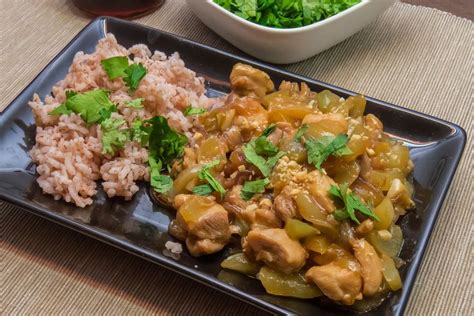 Курица по-шанхайски с перцем, чесноком и соевым соусом