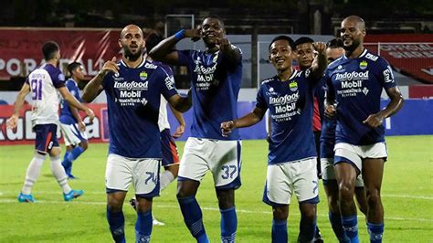 Liga 1 Persib Menang Tipis 1 0 Atas Persita Tangerang Tempo Co