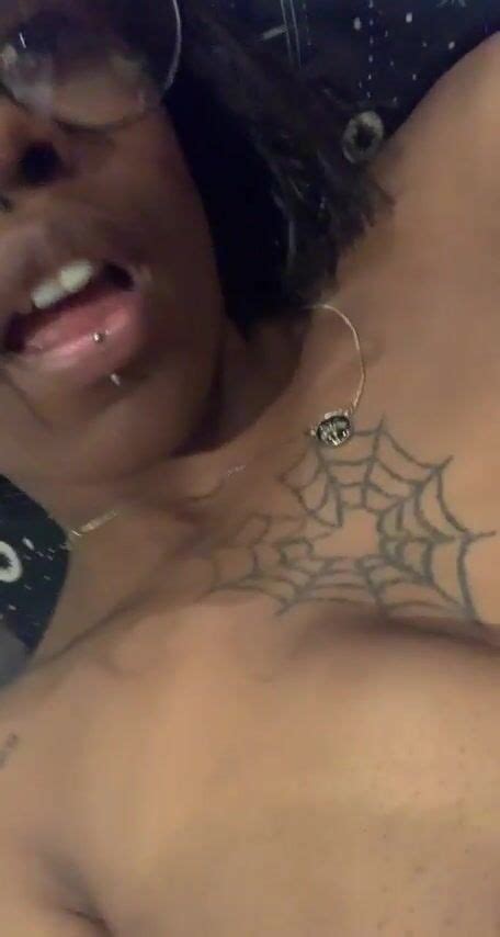 Feelin Extra Horny This Morning