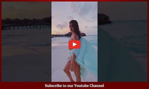 మలదవస ల చల అవతనన పజ Pooja Hegde Enjoying in Maldives Bikini Look ytshort shots