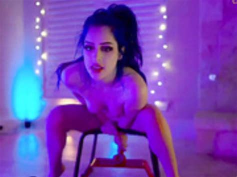 Kati Kat Nude Elastic Seat Dildo Ride