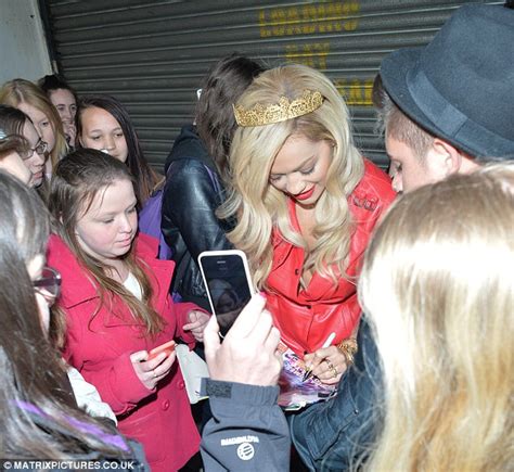 Rita Ora Celebrates No 1 Single By Revealing Side Boob In Topless Snap Daily Mail Online