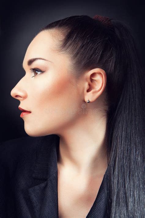 Schönes Brunette Mädchen Gesundes Langes Haar Stockfoto Bild von vollkommen kosmetik 28372994