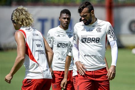 Pra Cima Confira A Prov Vel Escala O Do Flamengo Para O Cl Ssico