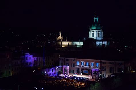 Como Nell Incanto Dell Arena Estiva Del Teatro Sociale Tornano In