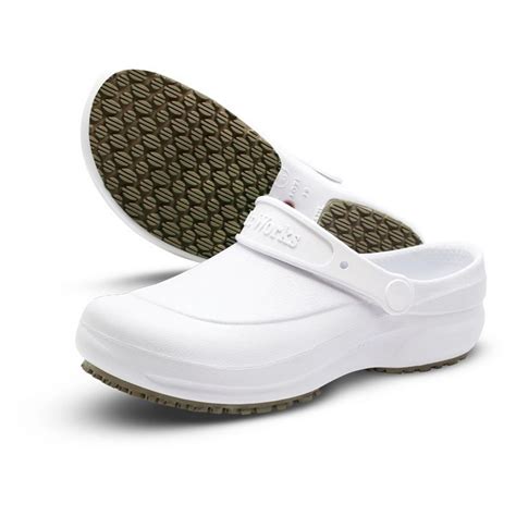 Sapato De Enfermagem Crocs - Crocs Enfermagem BB60 Soft Works - Equipamentos de Proteção Individual