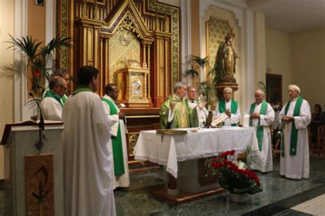 Eucarist A De Env O En La Parroquia Nuestra Madre Del Dolor Parroquia