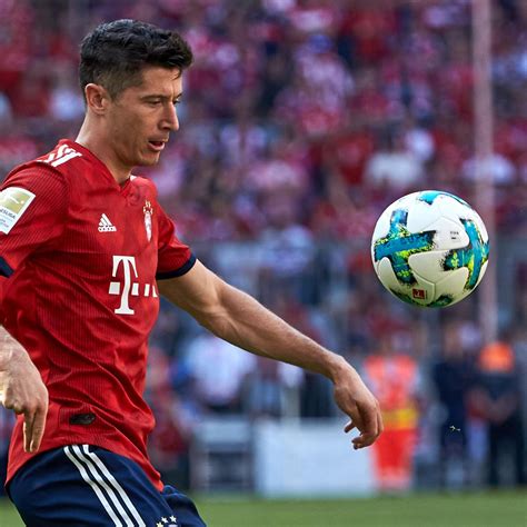 Chelsea Transfer News: Robert Lewandowski Considering Move in Latest ...