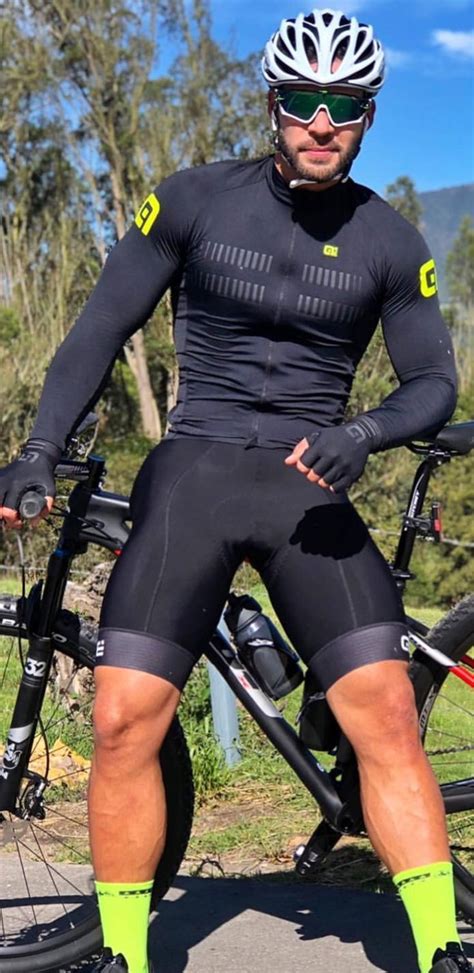 Bi Cyclistnetn On Kik Biking Outfit Cycling Outfit Lycra Men