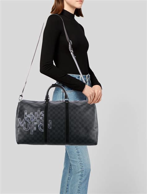 Louis Vuitton Damier Graphite Keepall Bandouli Re Weekenders Bags