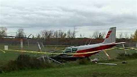 Plane Crashes At Rockcliffe Airport Ottawa Cbc News