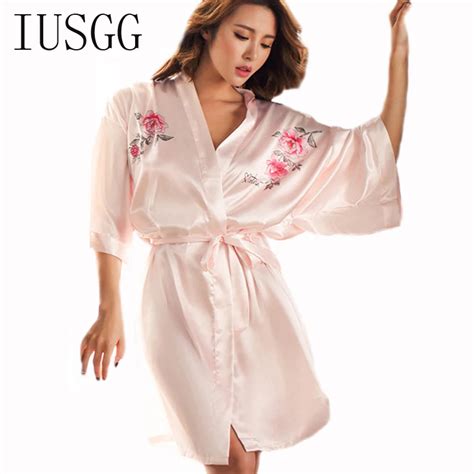 2019 New Arrival Sexy Floral Printed Satin Silk Night Robe Lace