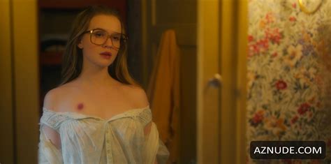 ROAN CURTIS Nude AZNude