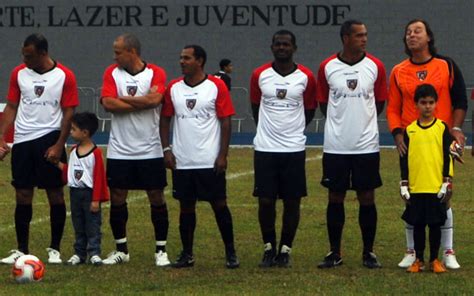 Saudade H Sete Anos Morria Solitinho Ex Goleiro Do Corinthians