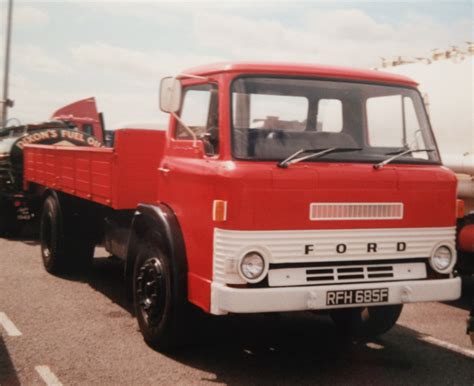 Ford D Series Tipper Lorry Rfh685f Ford Lorry Old Lorries Ford