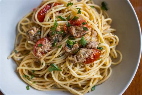 Healthy Tuna Pasta Recipe 2foodtrippers