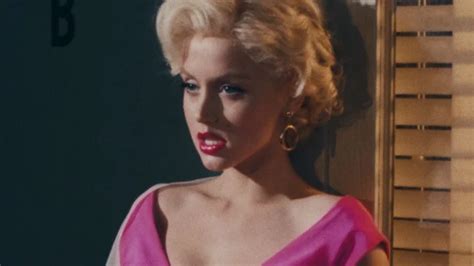 Blonde de Netflix acusada de misógina y vulgar