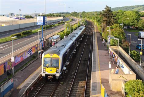 Travelling by train in Northern Ireland with Northern Ireland Railways (NIR) - Urbanist Wanderer