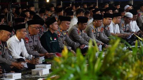 Polda Jateng Dan Tokoh Lintas Agama Gelar Doa Bersama Untuk Negeri Dan