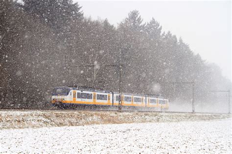 Foto Topic Treinen In De Sneeuw