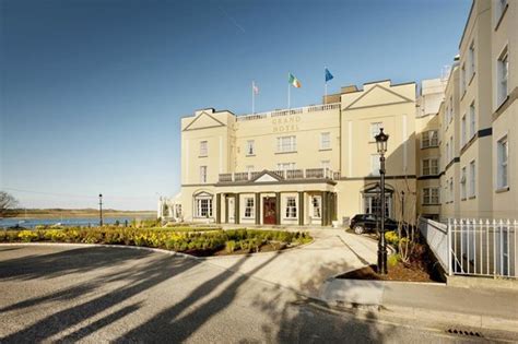 Grand Hotel Malahide (C̶$̶1̶5̶0̶) C$125 - UPDATED 2020 Prices, Reviews ...