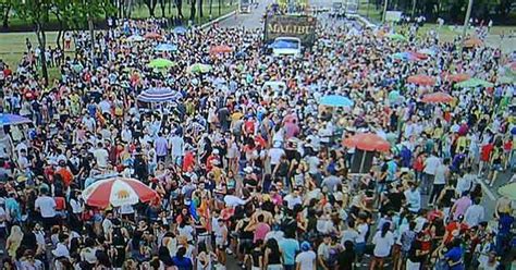 G Parada gay reúne centenas na região central de Brasília notícias em Distrito Federal