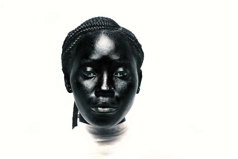 Art critics debate the lighting style of Donn Thompson 42