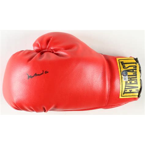 Muhammad Ali Signed Everlast Boxing Glove Beckett Pristine Auction