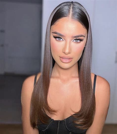 Batom Cremoso Nude Cor Intense g O Boticário R Penteados para cabelo liso