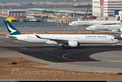 B Lxl Cathay Pacific Airbus A Photo By Wolfgang Kaiser Id