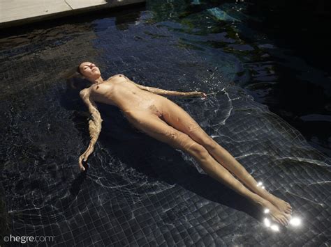 Alya Black Pool Alya Black Pool 33 14000px Porn Pic