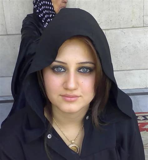 Beauty Queens Green Eyes Of Arab Girl Arab Girls Indian Girls Beautiful Girls Iranian Girl