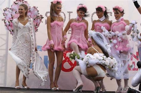 K Lynn Lingerie Winter Fashion Show 2009 961