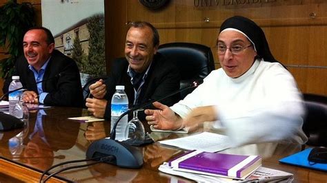 Sor Lucía Caram habla en Ciencias Políticas sobre Derechos Humanos Ideal