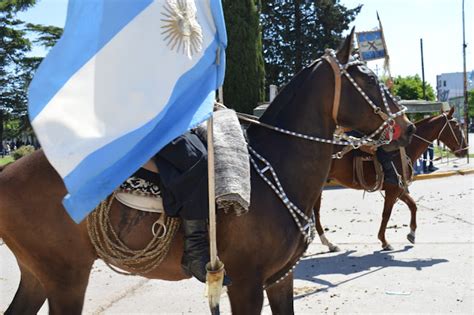 Resiliendo Turismo 6 de Diciembre Día Nacional del Gaucho en Argentina