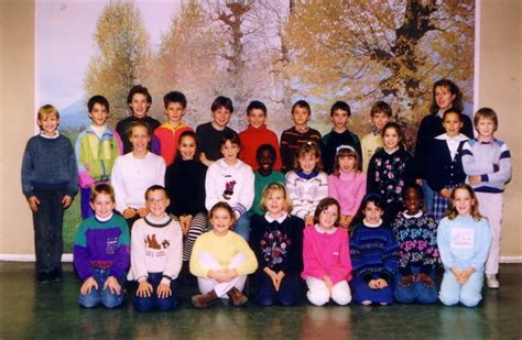 Photo De Classe Cm De Ecole Helene Boucher Gruchet Le Valasse