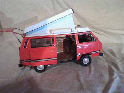 Volkswagen T3 Westfalia Joker Camper Plastic Model Vehicle Kit 1