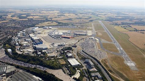 Luton Airport Expansion Reckless And Irresponsible Bbc News