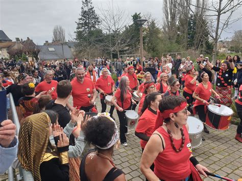 Retour en images du Carnaval à La Suze sur Sarthe samedi 16 mars 2024