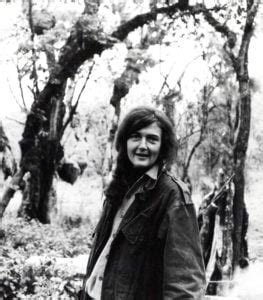 Dian Fossey Biography - Dian Fossey Gorilla Fund