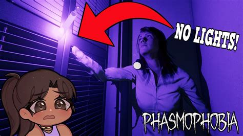 The Glow In The Dark Challenge In Phasmophobia Youtube