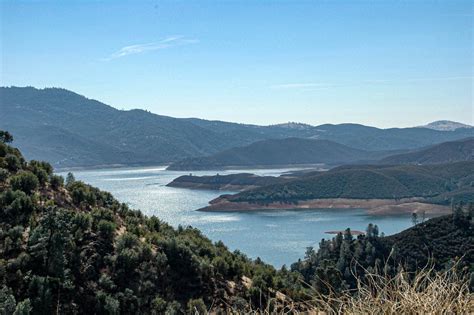 Lake Mcclure And Lake Mcswain Fishing Mariposa Countys Twin Gems