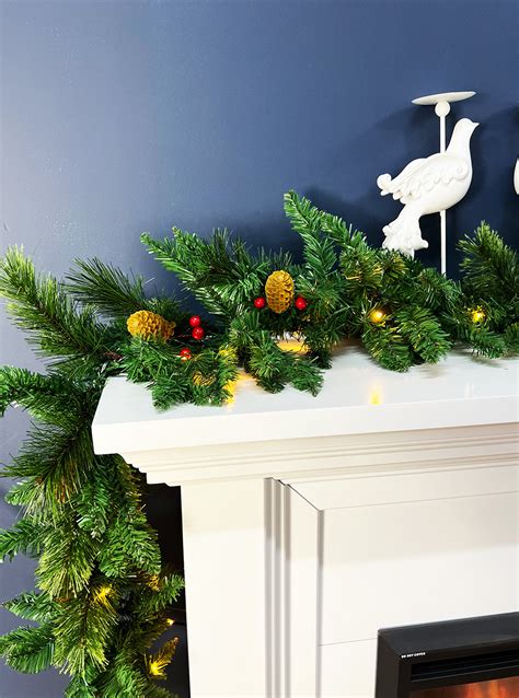 50m Christmas Garland Green 4070 Tips