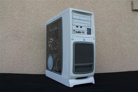 Build of the week: Sleeper case gaming rig | PC Gamer